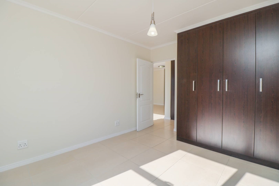 To Let 3 Bedroom Property for Rent in De Velde Western Cape